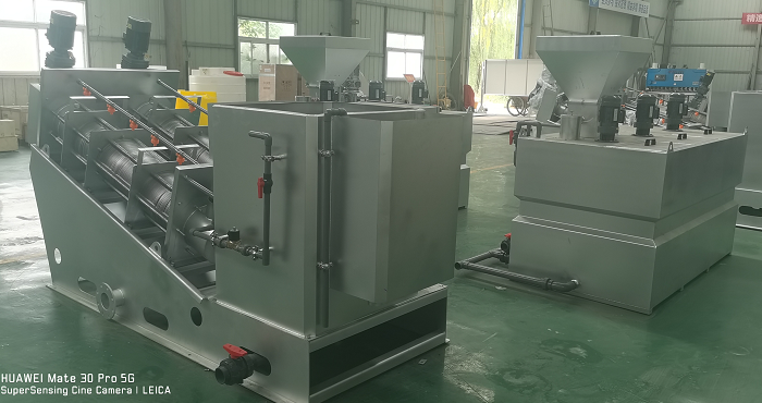 疊螺機(jī)、全自動(dòng)加藥裝置加工中